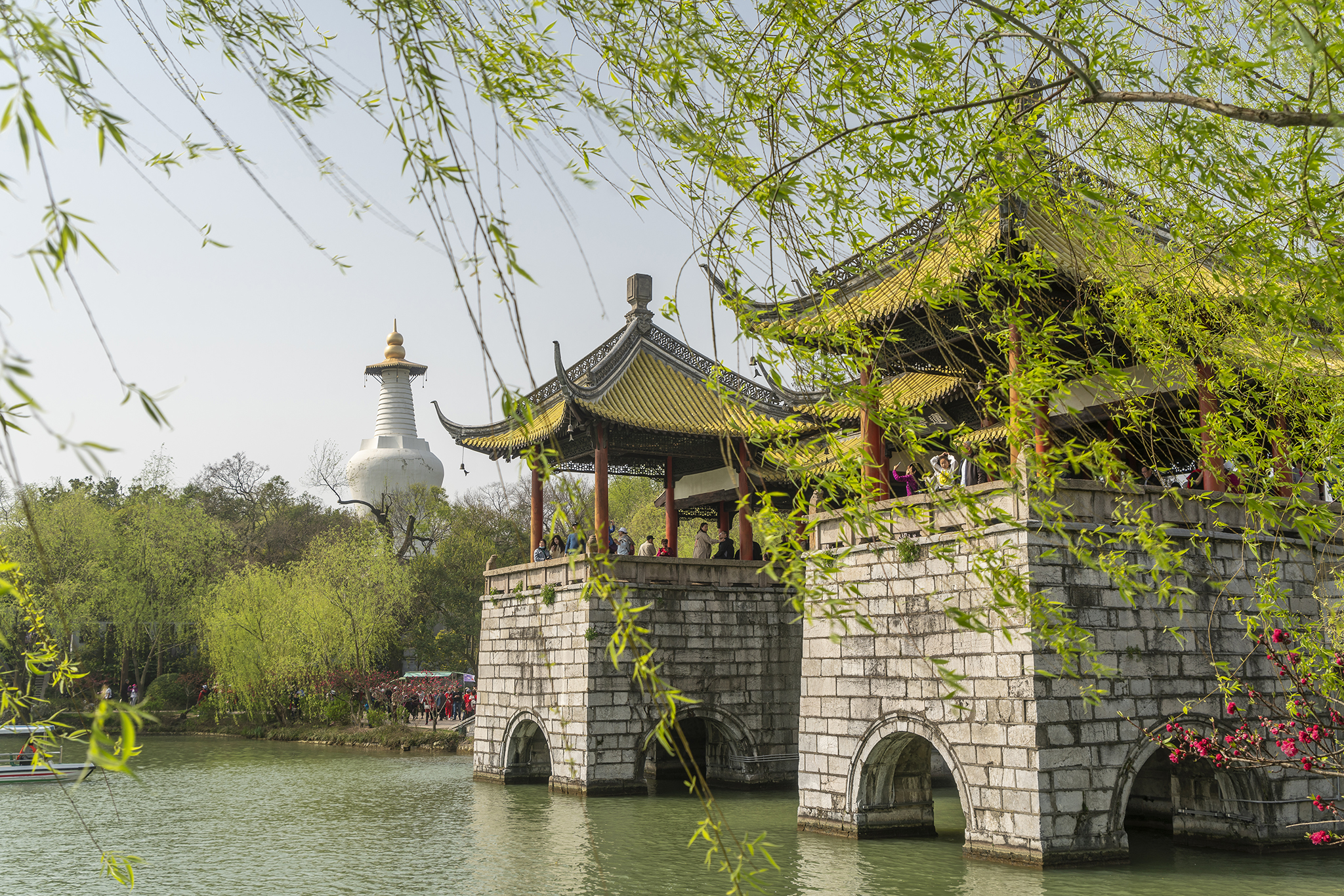 春风十里扬州路烟花三月瘦西湖,扬州三月瘦西湖