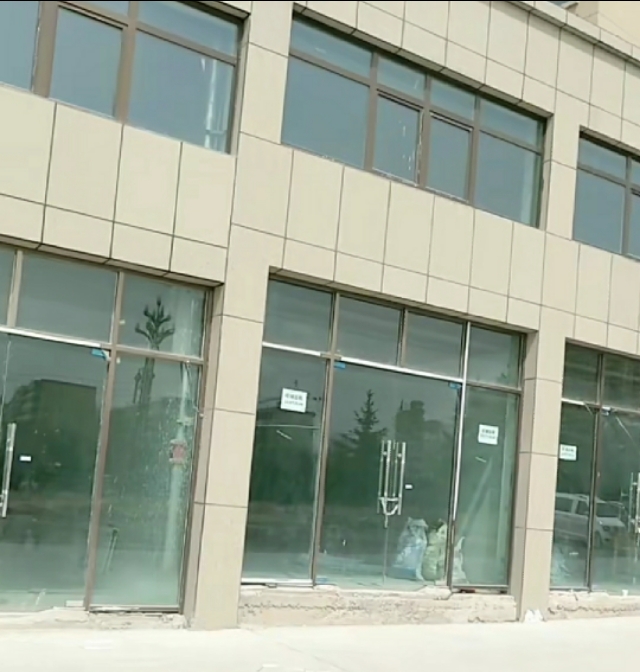 210万的商铺4千都租不出去,有一种后悔投资了商铺加旺铺转让。