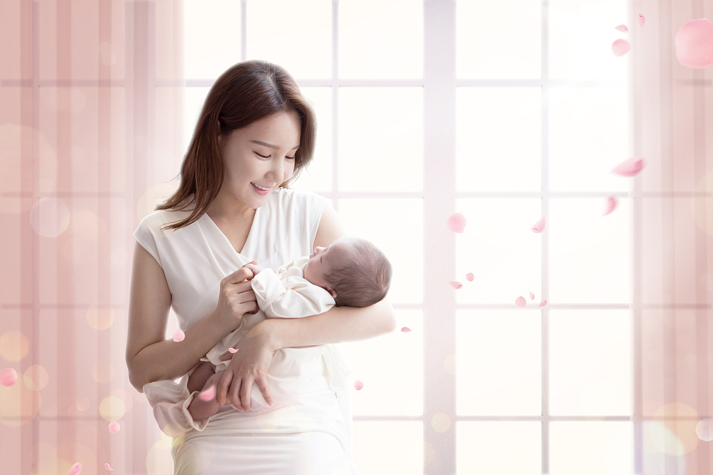 宝宝屁股上淤青怎么回事,宝宝屁股的淤青什么时候会消