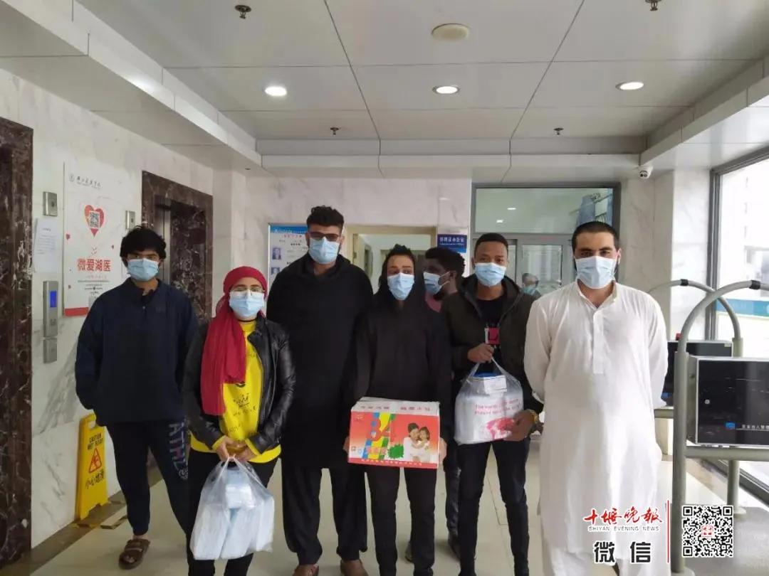 十堰疫情学生,疫情女留学生隔离日记