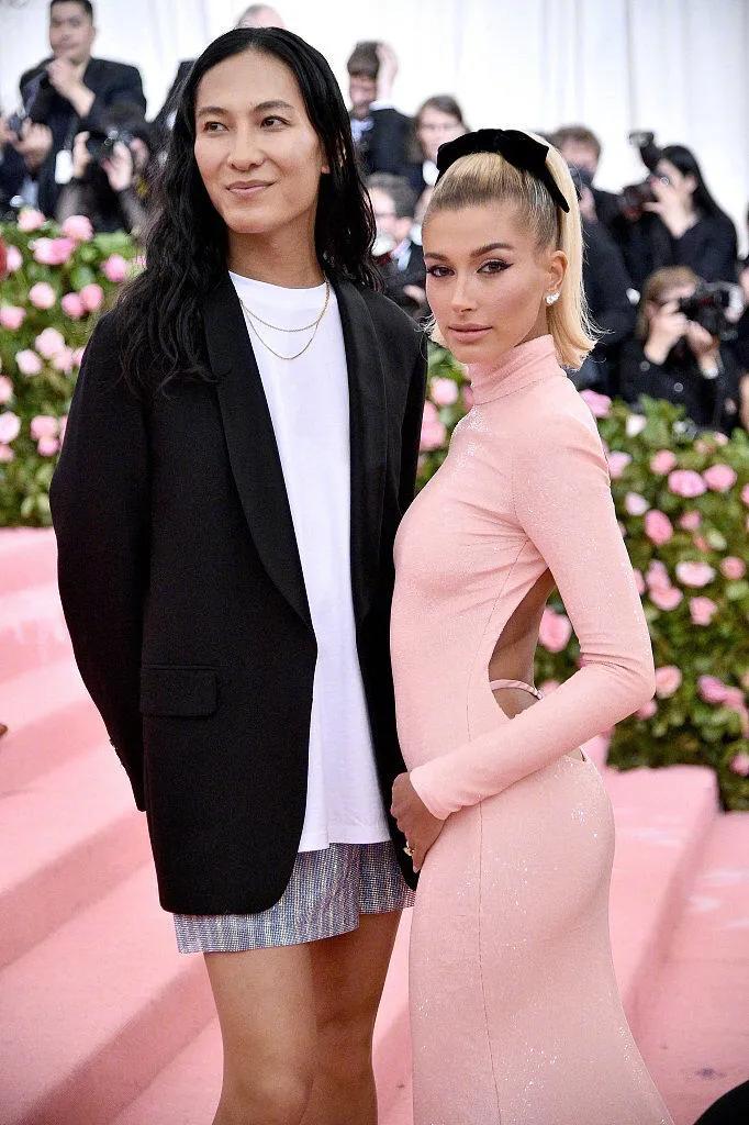 亚历山大王是大牌吗,亚历山大王限量款