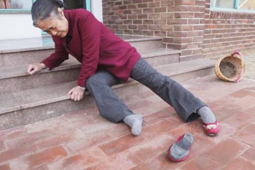 防滑剂与防滑液的区别,瓷砖防滑剂怎么选