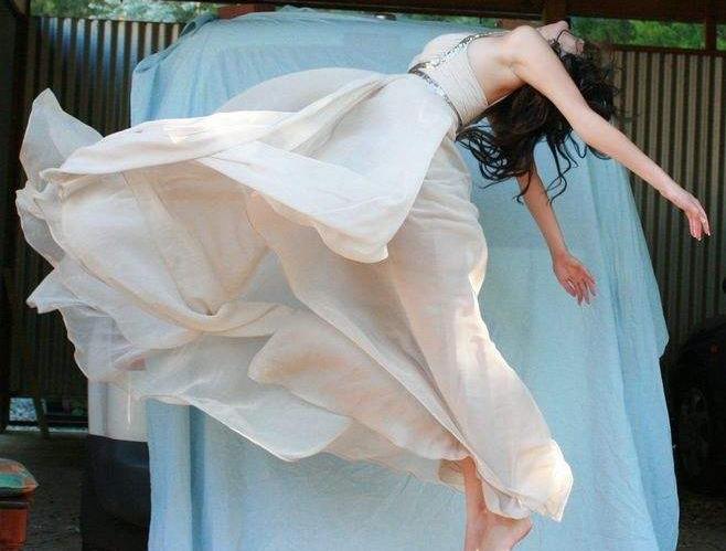 二次元画法教程初学衣服,二次元插画中人物表情的画法技巧