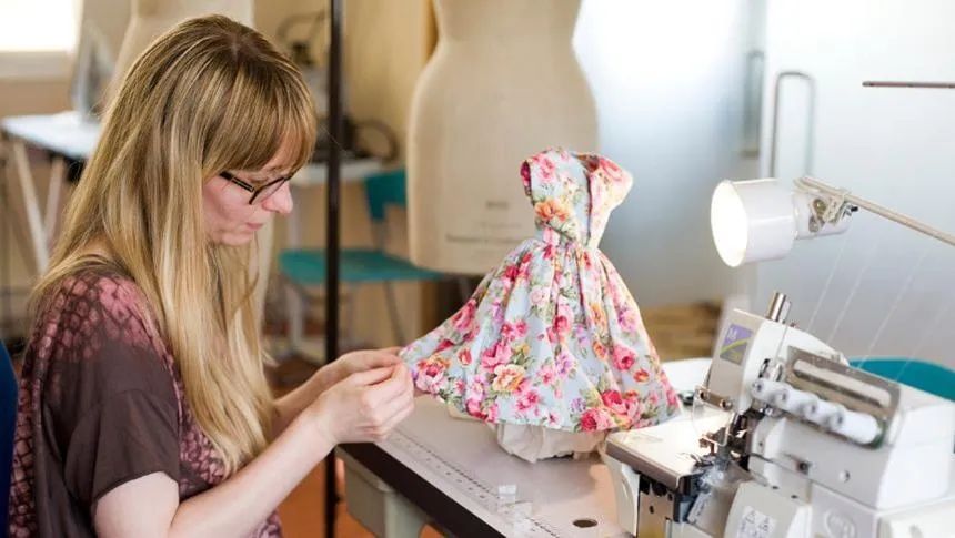 第三等级预科文凭：艺术，设计与媒体,在线