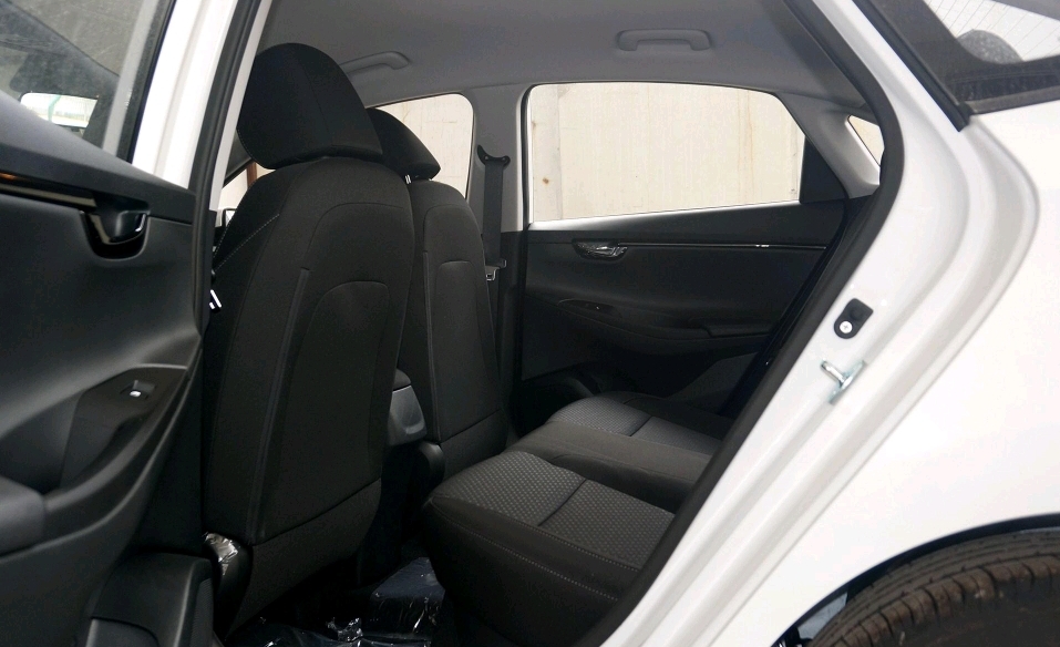 现代悦动最低车价,现代悦动油耗测评试驾视频