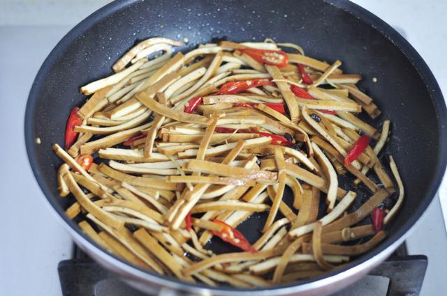 怎样弄豆腐干好吃,怎么样做出来的豆腐干好吃