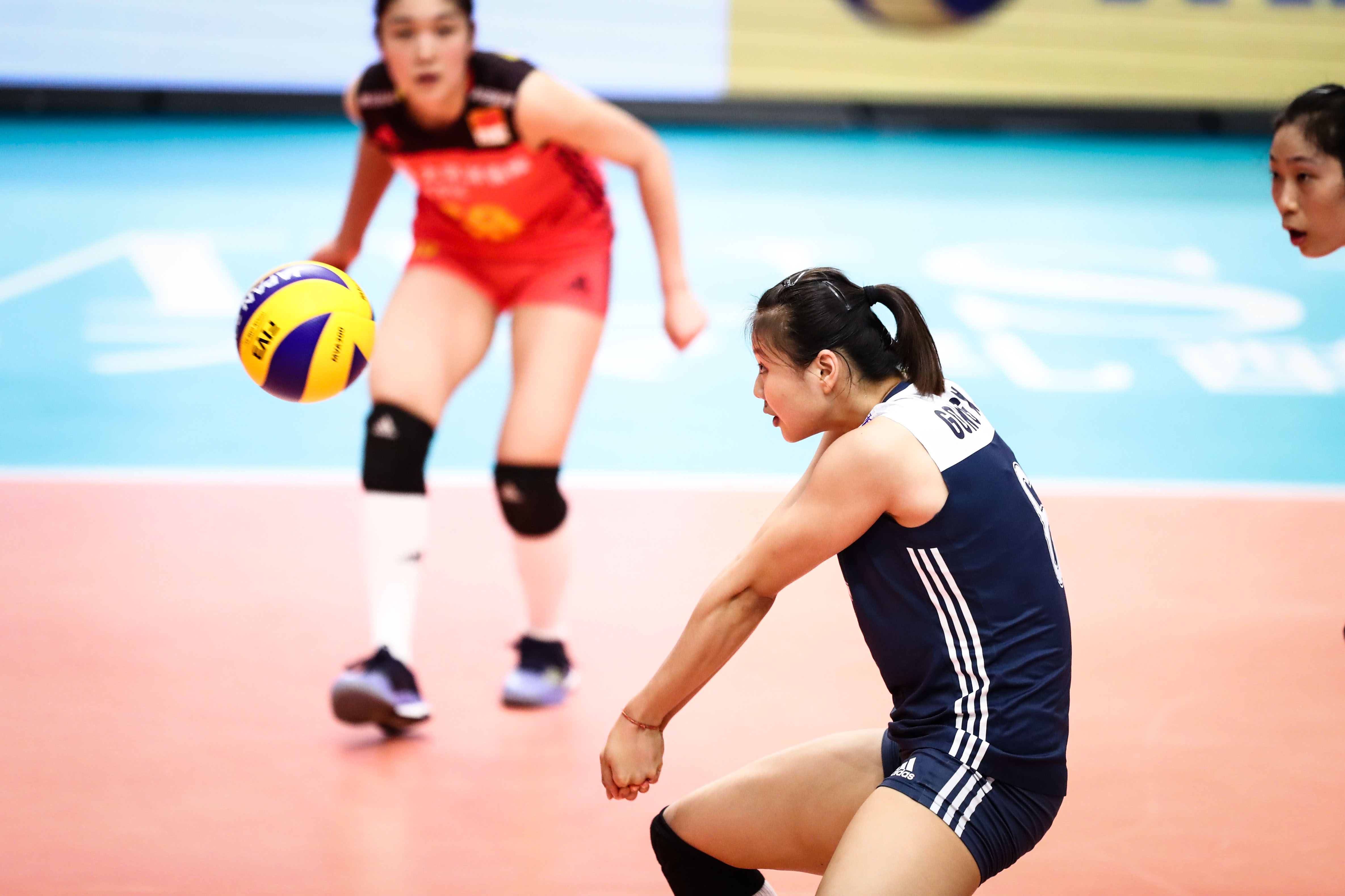 中国女排奇迹,女排二传朱婷和郎平谁更厉害