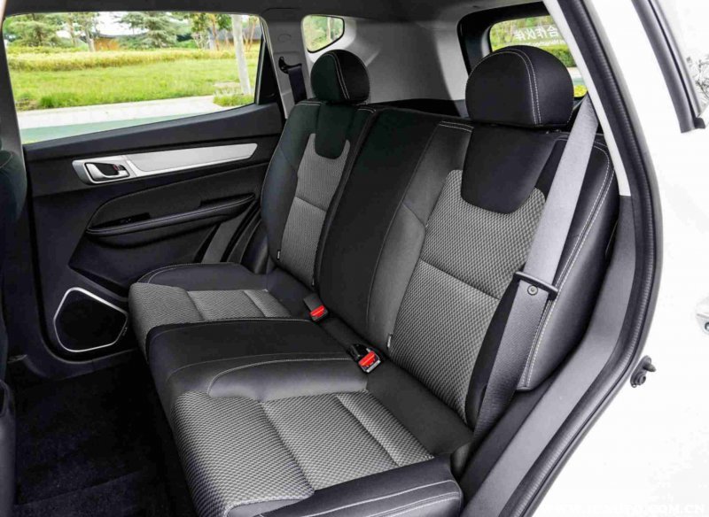 2021版远景x6和2022版远景x6对比,远景x6和远景x6pro手动豪华版