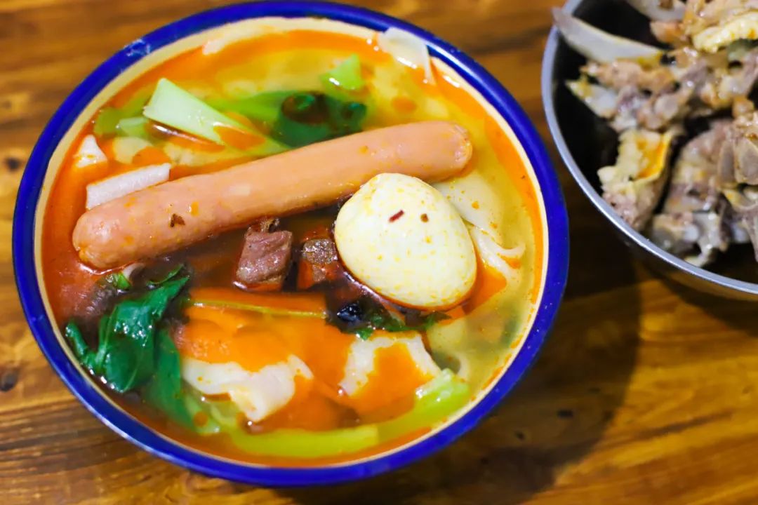 阜阳深巷里一家18年的板面馆！不起眼、挺难找、味道好