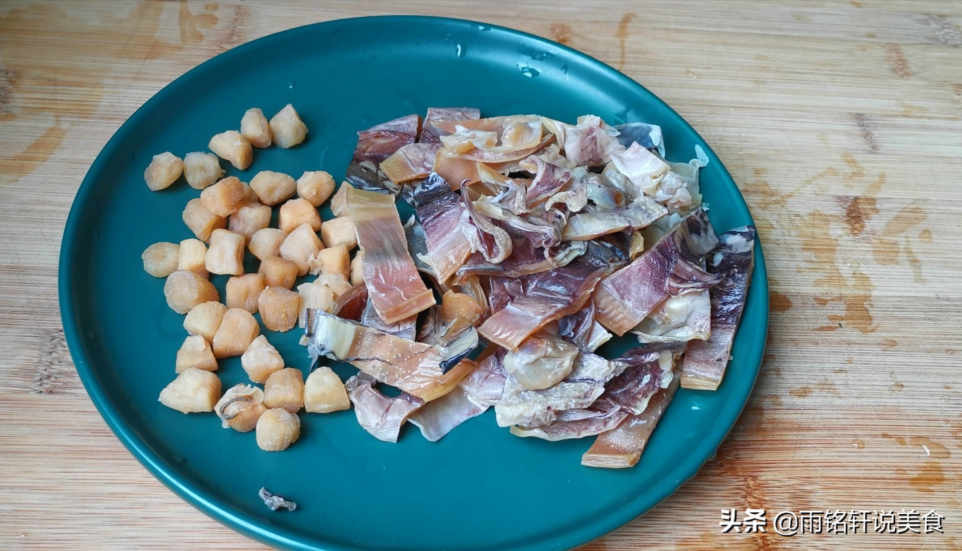 墨鱼干炖猪蹄做法,福建墨鱼干炖猪脚的家常做法