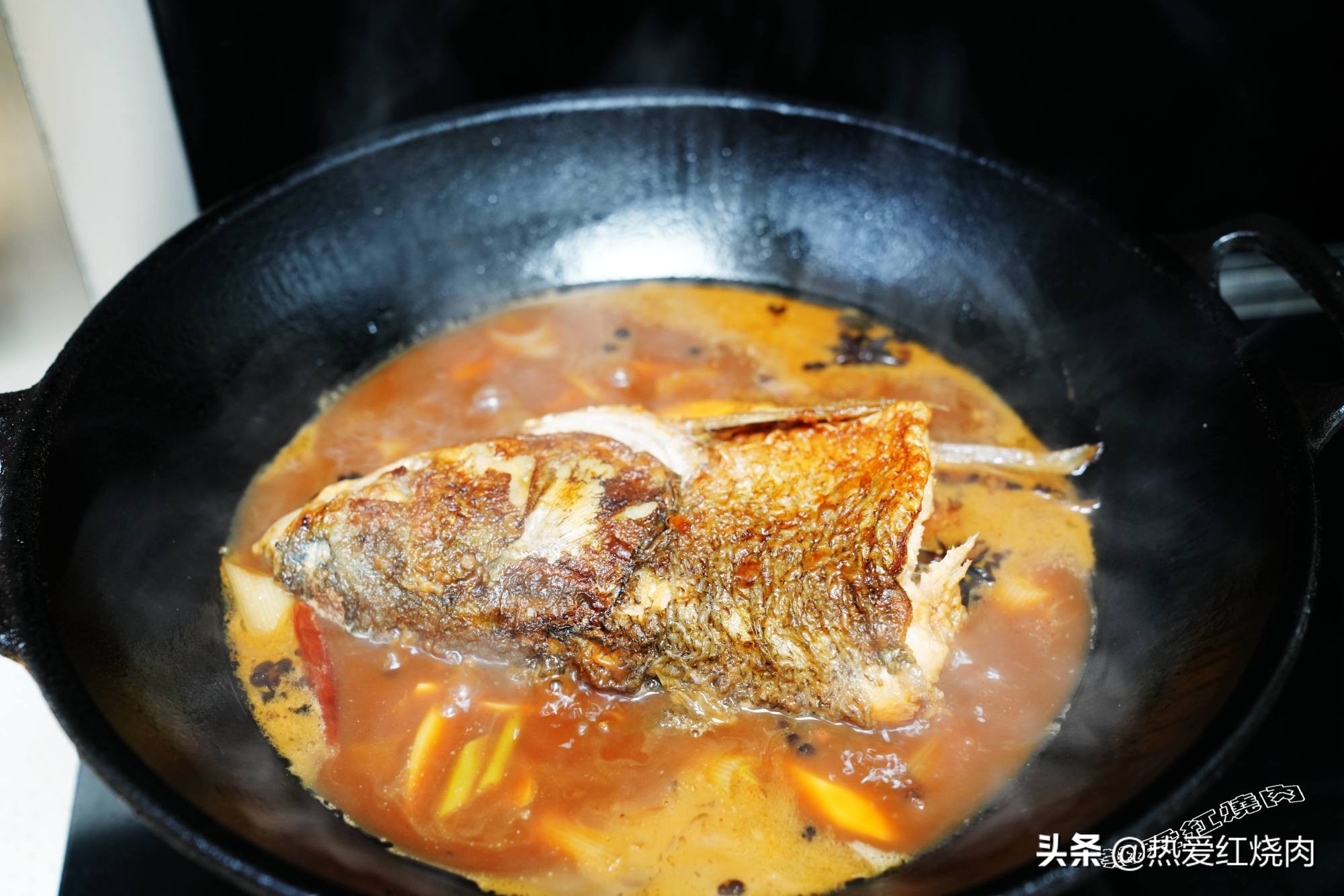 简单好吃的鱼头泡饼,一家三口美食鱼头泡饼