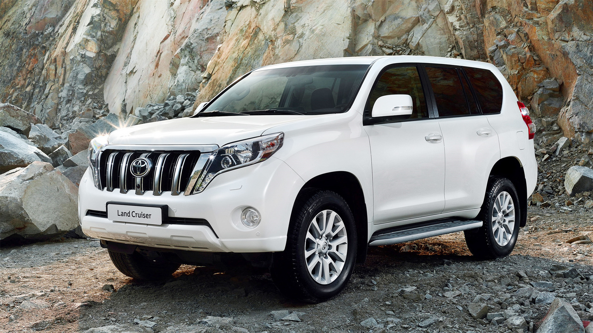 丰田普拉多2022价格,17年的丰田普拉多价位