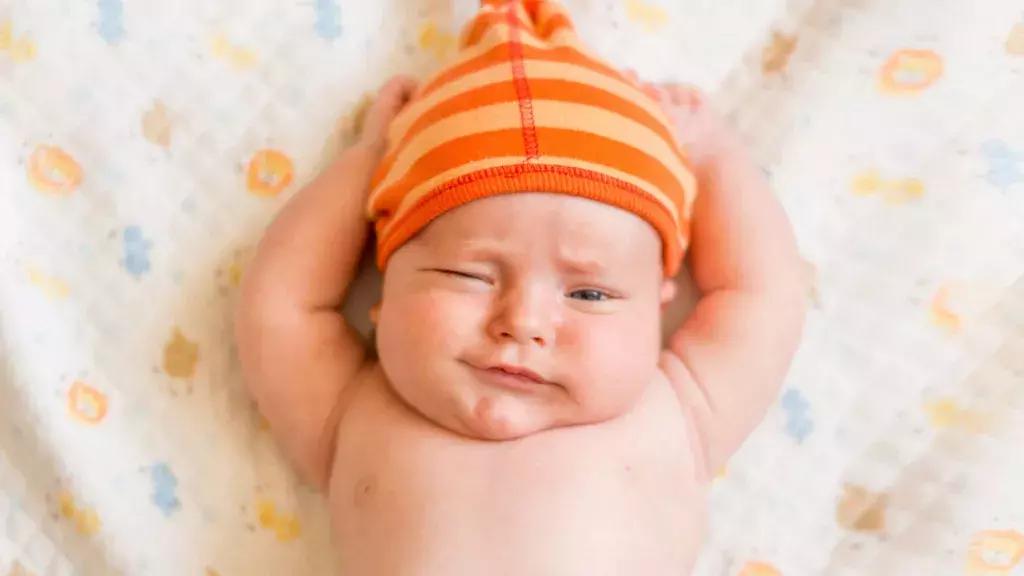 宝宝去头屑小妙招最快,婴儿头屑结痂怎么回事