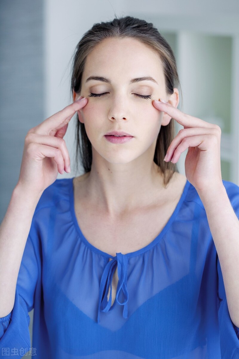 经常看电脑缓解视疲劳的眼药水,用电脑眼睛疲劳怎么缓解