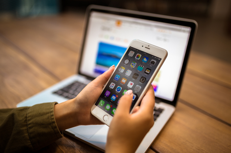 18岁小伙买300个QQ号，试出1个支付密码……