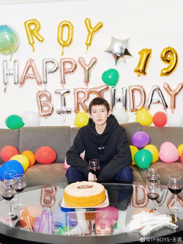 王源逃课事件回顾,王源被爆吸烟事件怎么解决的