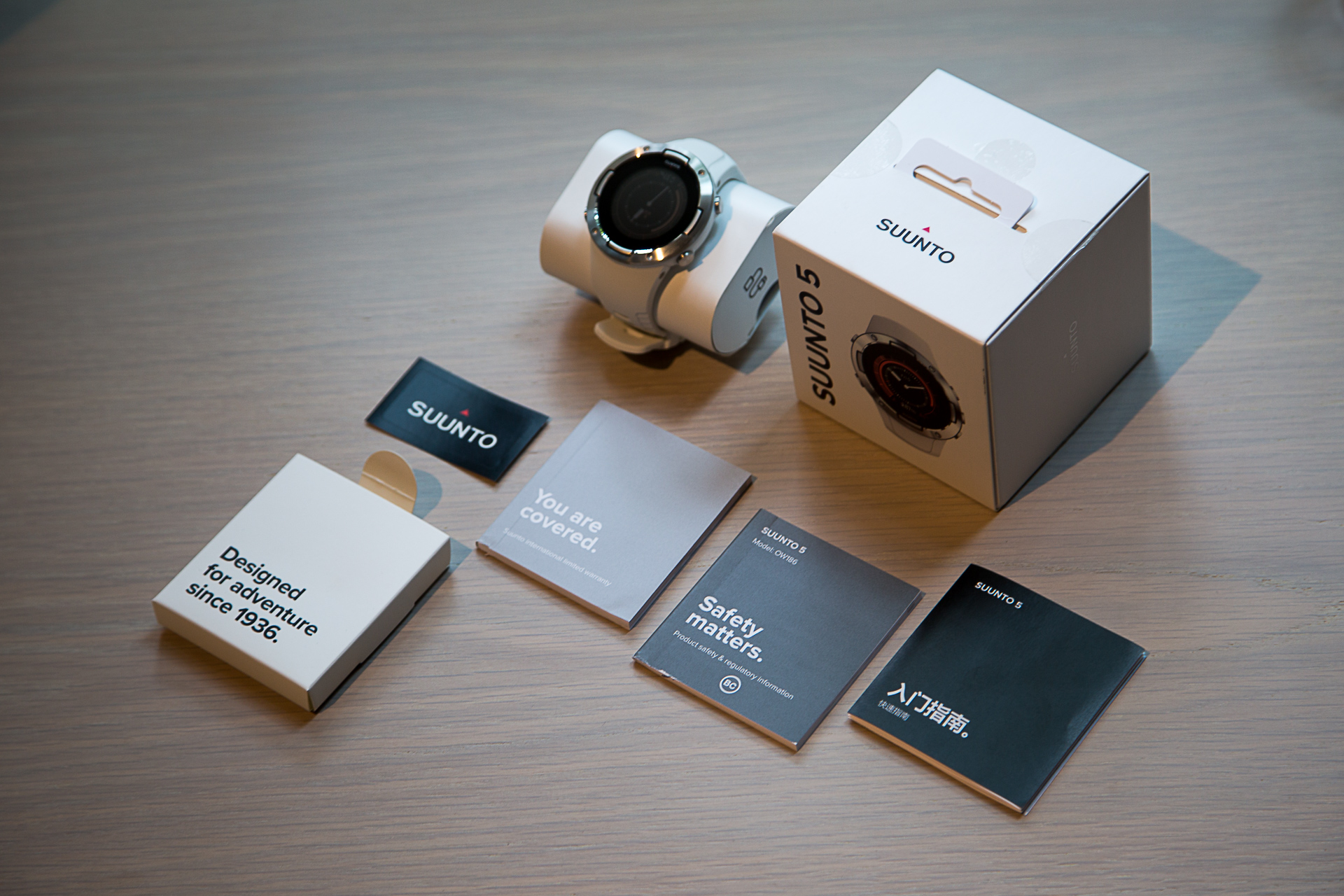 颂拓5手表运动模式表盘功能介绍,suunto颂拓5智能运动手表