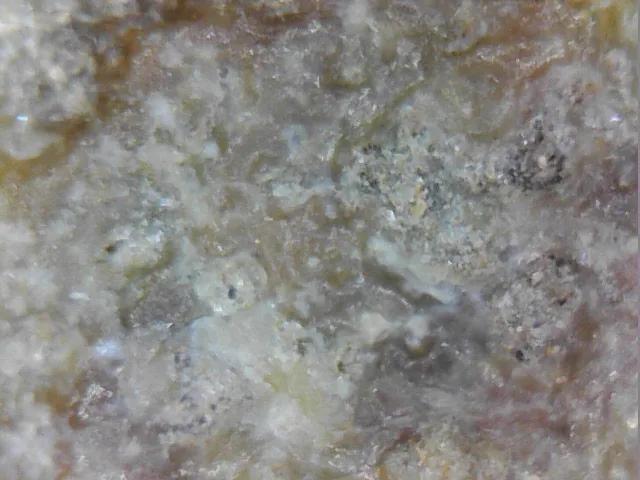 斜长石角砾岩无球粒陨石,月球混合碎硝角砾陨石