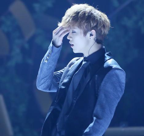 贝克汉姆鹿晗生日快乐视频,贝克汉姆给鹿晗庆生