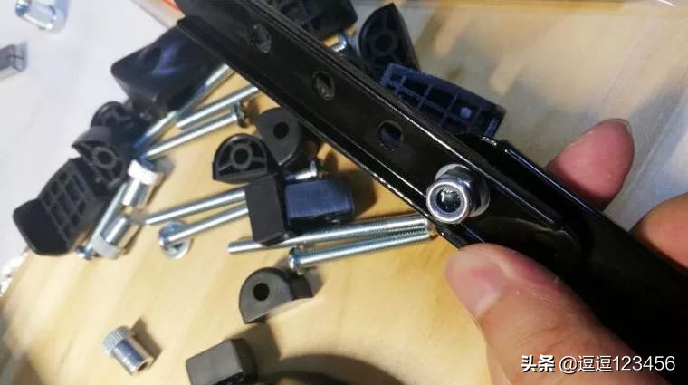 什么样的显示器可以用显示器支架,15寸显示器无孔支架