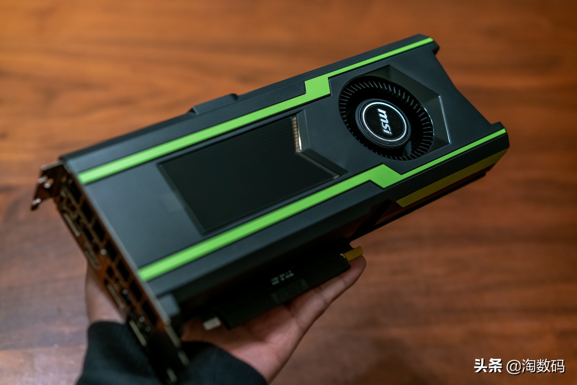 微星1080ti11gaero,微星1080aero显卡测评