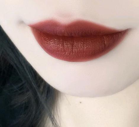 国货口红稚优泉,稚优泉和美康粉黛哪个口红不沾杯