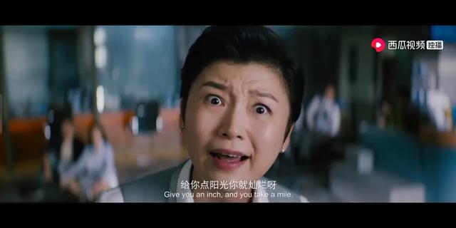 鑵炬牸灏斿湪鑺傜洰涓皥鎸ラ湇,鑵炬牸灏斿皠闆曡嫳闆勪紶