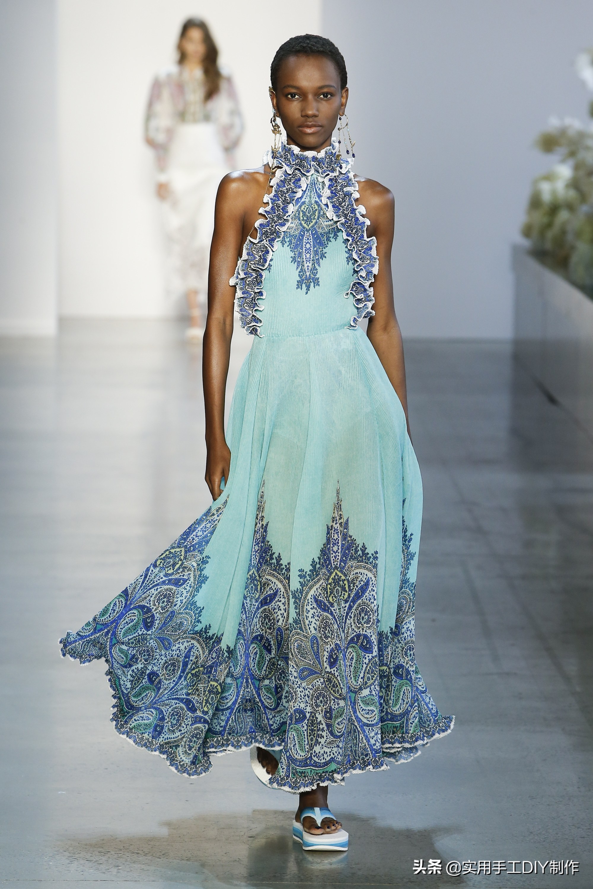 zimmermann连衣裙2019,zimmermann连衣裙2022春夏成衣系列