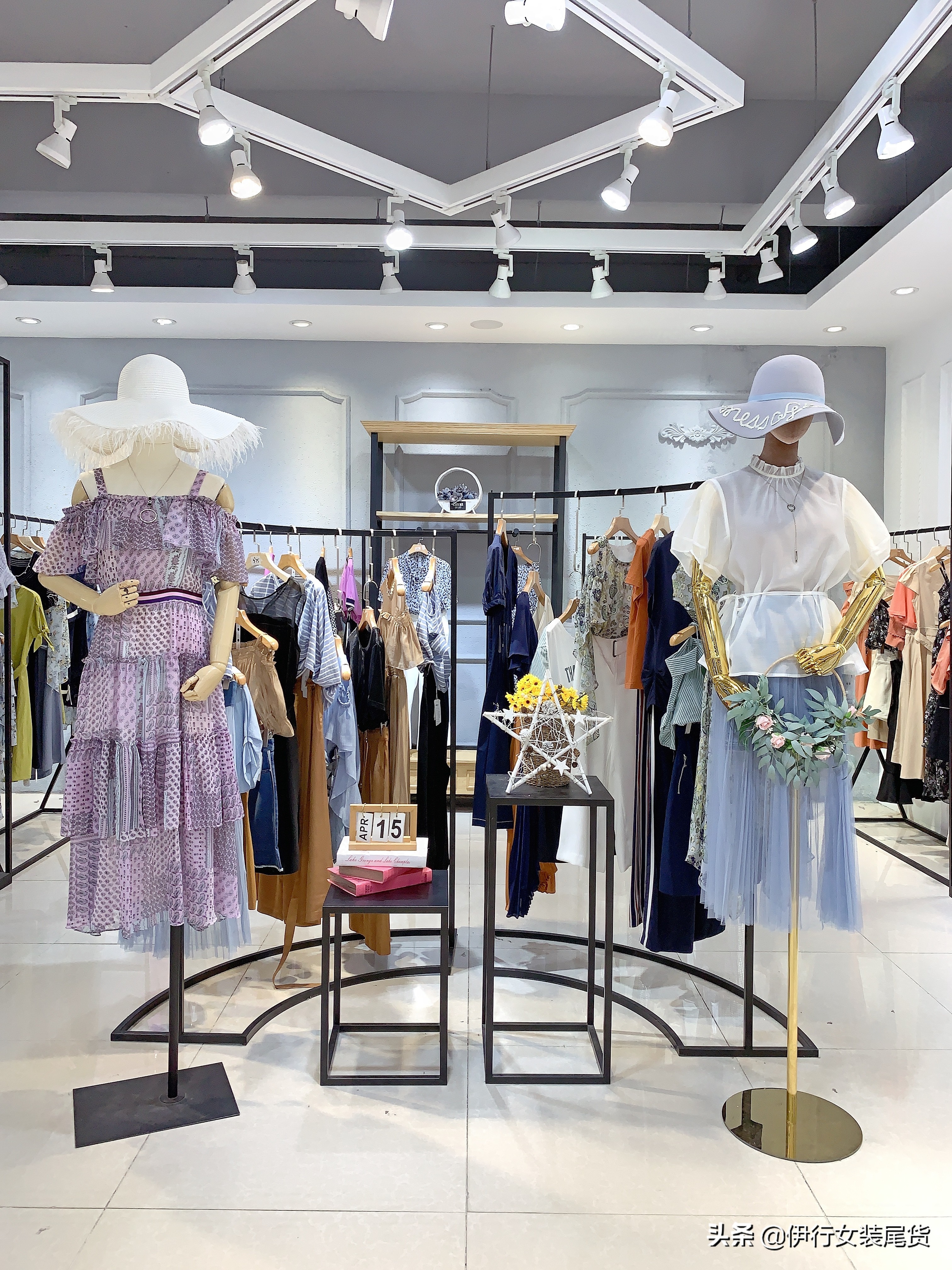 开服装店到底赚不赚钱呢,开服装店到底怎么月入过万