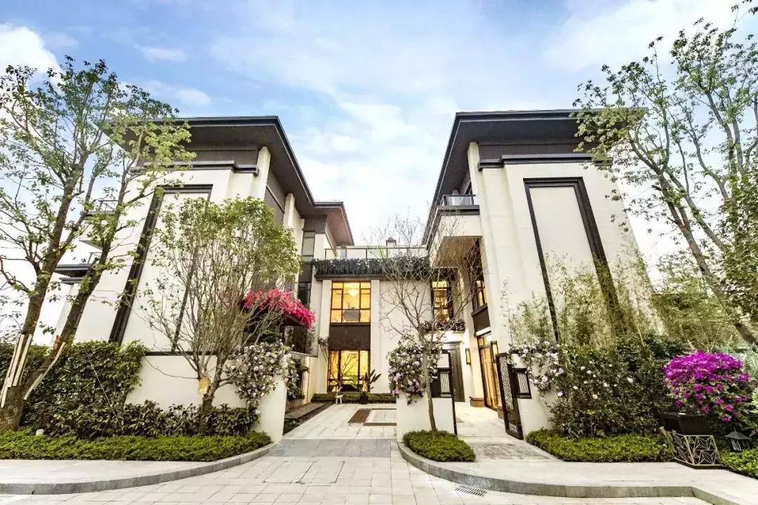 解码玉林楼市“三冠王”：绿地城如何助力玉东湖从青铜升级到王者