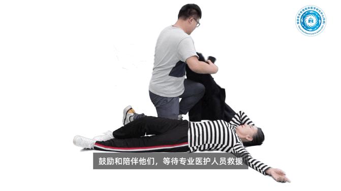 老年人跌倒了还能扶吗,老年人跌倒应该怎么扶起来