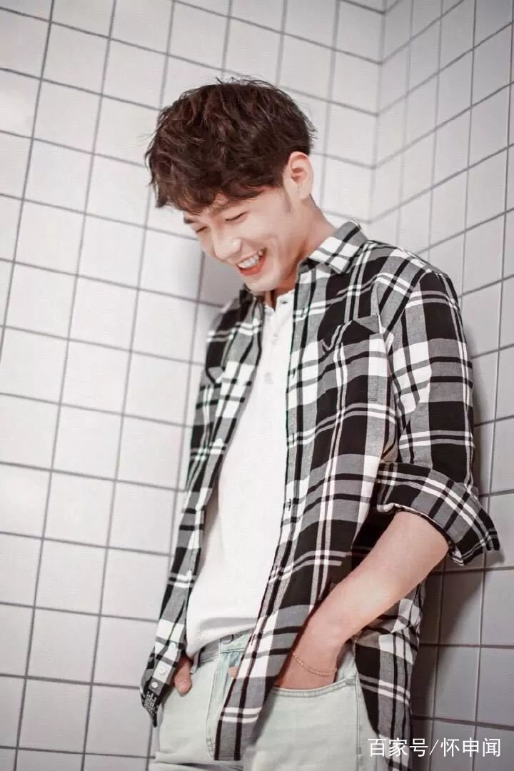 美宝莲口红亮面,美宝莲口红吸睛橘棕色08