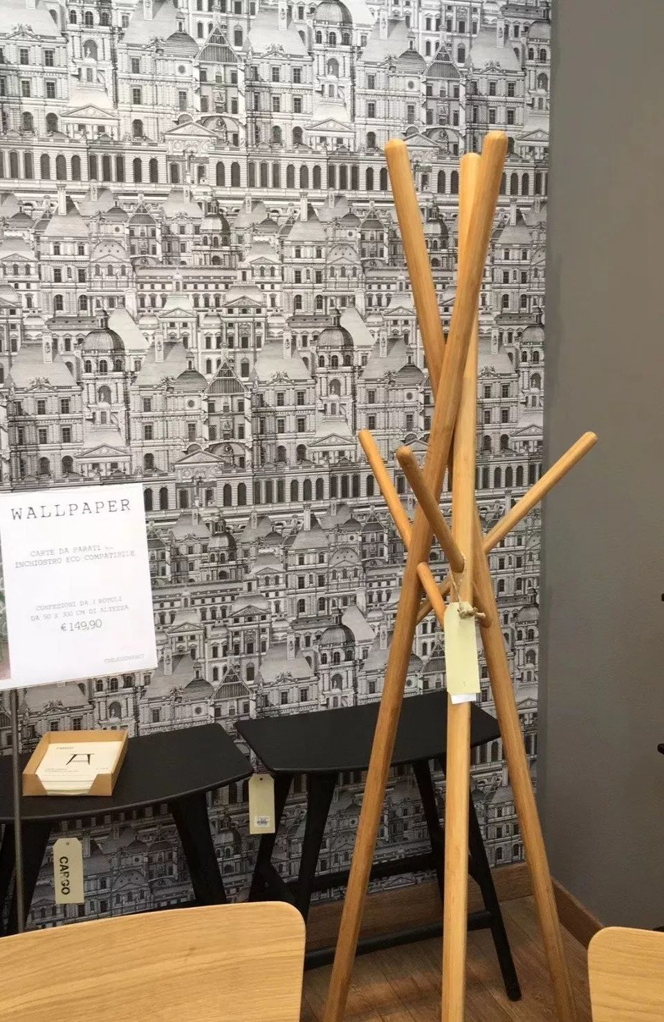 碰瓷娇兰、重金属超标，这家披日本皮的10元店你一定买过