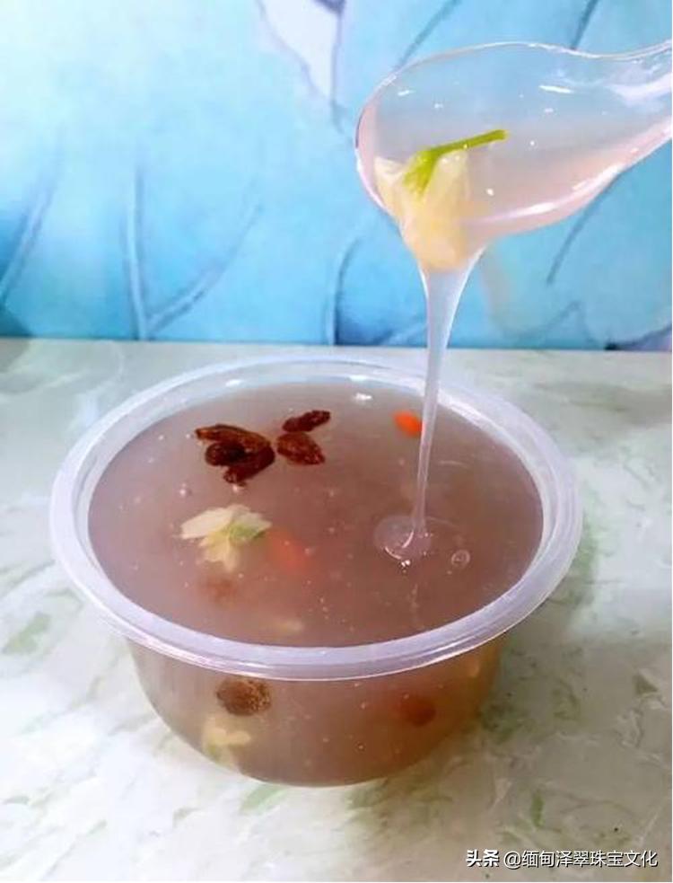 翡翠种水颜色一览表,翡翠常见的5种颜色有哪些