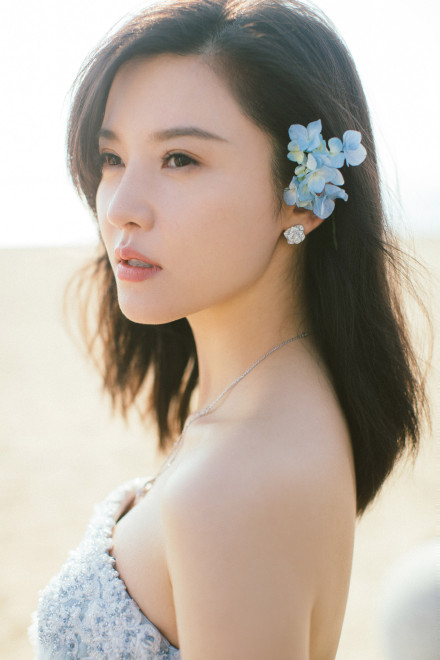 杨子姗青春装照片,杨子姗休闲甜酷写真图片