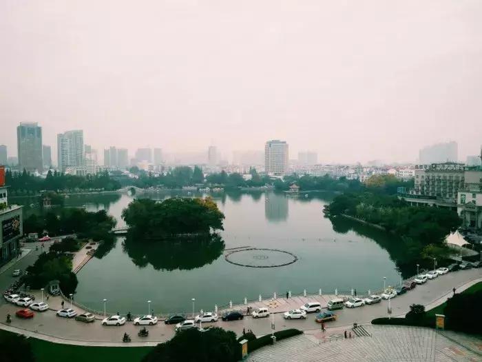 芜湖中山路步行街在哪,芜湖中山路步行街酒店