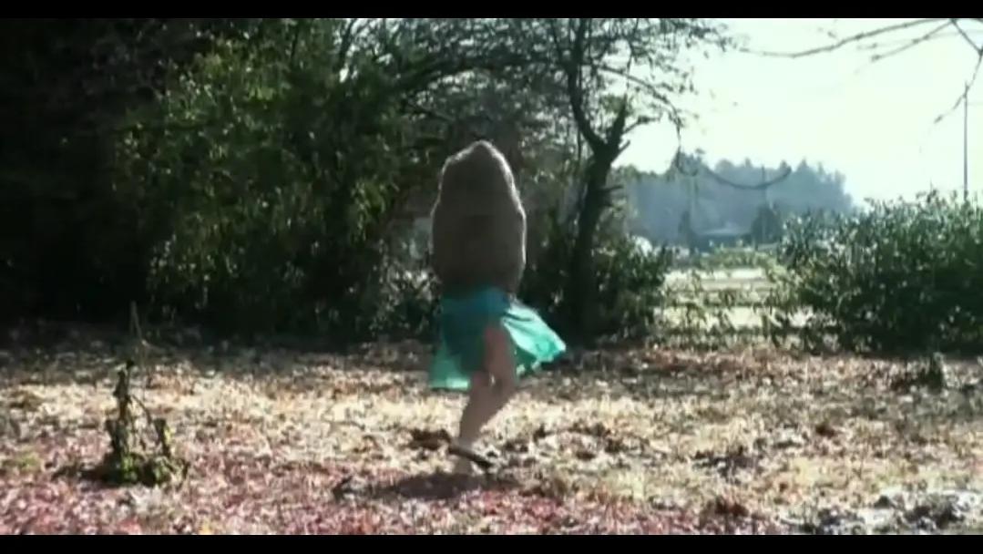 日本女子上身套纸箱子,日本女人悲惨命运的电影