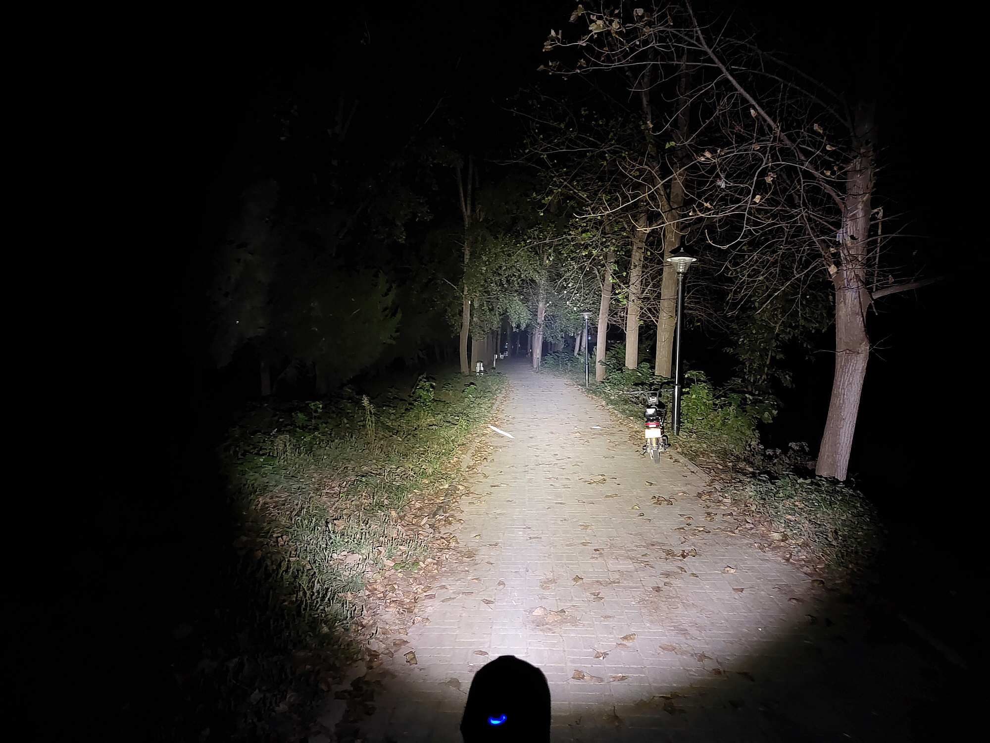 600流明户外手电,65000流明户外泛光手电