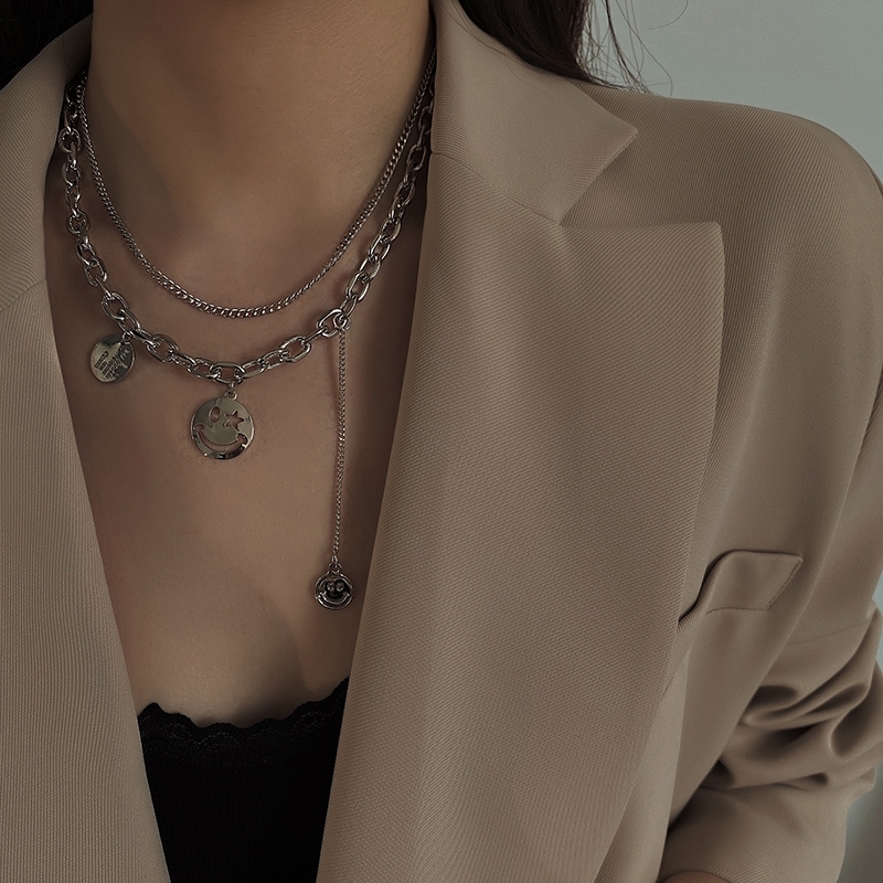 女生穿搭的小饰品有哪些,女生必备穿搭饰品