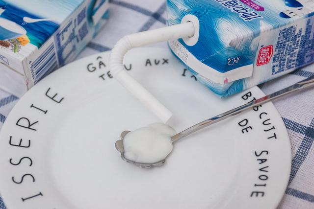 燕塘牛奶和欧亚牛奶哪个味道好,百富露水牛奶好还是燕塘牛奶好