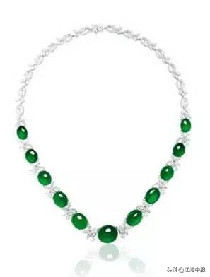 史上最贵的32件天价翡翠图片,史上最贵的翡翠原石