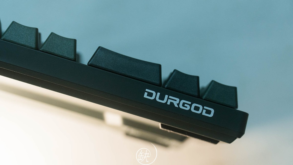 杜伽k310v2白光限定版机械键盘,杜伽k330键盘青轴怎么样