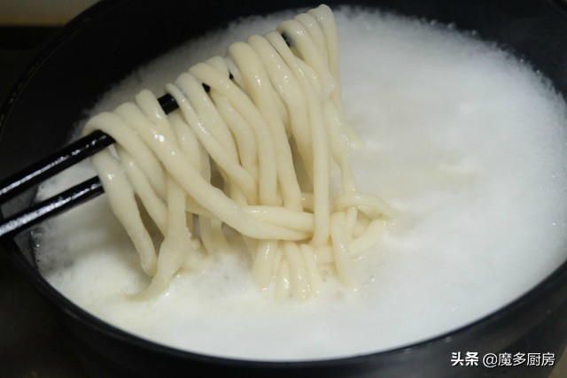 面食的各种家常做法拉条子,番茄鸡蛋炒拉条子正宗做法