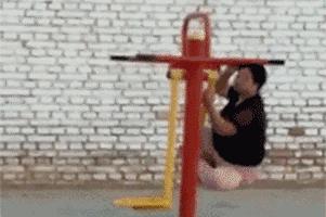 你根本想象不到民间健身有多狂野,你想象不到的健身方式