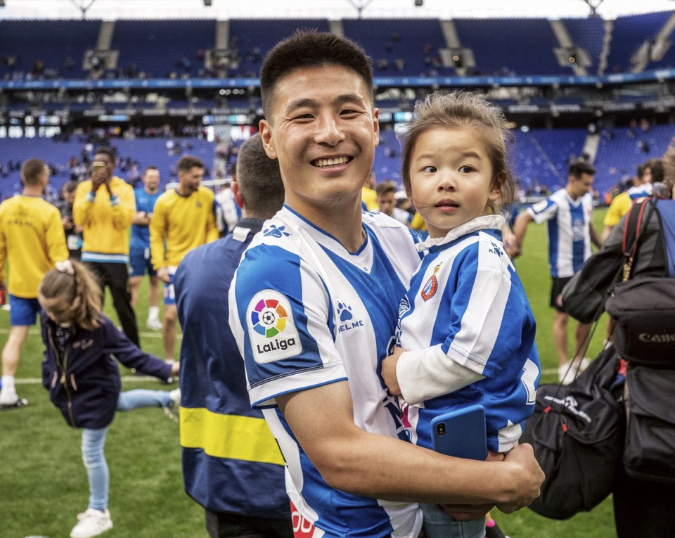 武磊中国受欢迎程度,武磊中国骄傲视频