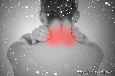 为什么天气转冷就肩颈疼,朋友抱怨天气热该怎么办