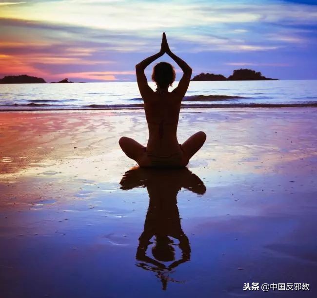 他们竟用瑜伽宣扬色情、发展*教邪**，健康的外表下包裹着邪恶的心