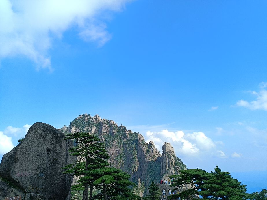 一品黄山天高云淡,天高云淡一品黄山香烟广告原声