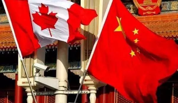 如何申请加拿大绿卡入籍,拿加拿大绿卡好还是入籍好