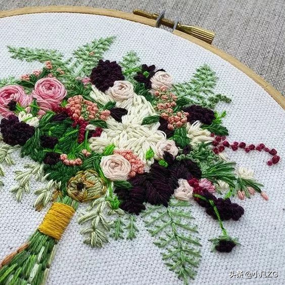 衣服穿久了太旧怎么翻新,旧衣服怎么改造可以穿